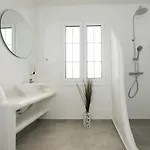 Апартаменты Myconian Little Venice Elite With Sea View *
