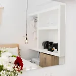 Myconian Little Venice Elite With Sea View Apartment *